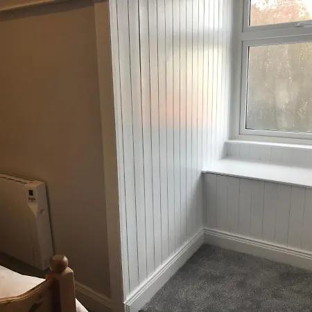 Semesterbostad Parisian Style Townhouse Carrick on Shannon
