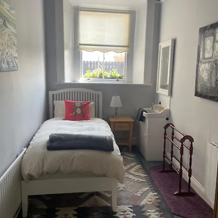 Parisian Style Townhouse * Carrick-on-Shannon