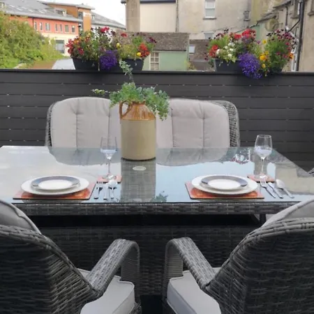 Parisian Style Townhouse Carrick-on-Shannon